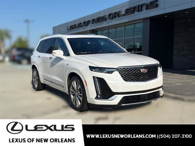 Used 2022 Cadillac XT6 Premium Luxury w/ Technology Package FWD image 1