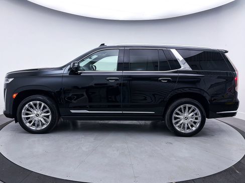 Used 2023 Cadillac Escalade Premium Luxury image 47