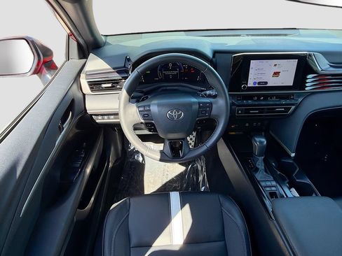 Used 2025 Toyota Camry SE FWD image 20