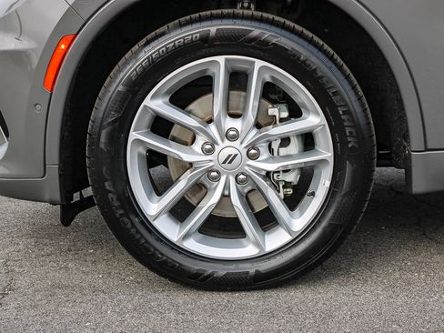 Used 2025 Dodge Durango GT image 9