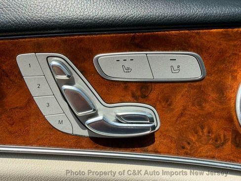 Used 2018 Mercedes-Benz E 400 4MATIC Wagon w/ Premium 2 Package (Q02) image 21