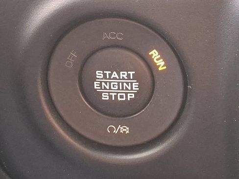 Used 2021 Jeep Wrangler Unlimited Sahara AWD/4WD image 24