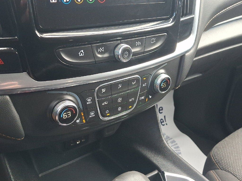 Certified 2021 Chevrolet Traverse LT FWD image 16