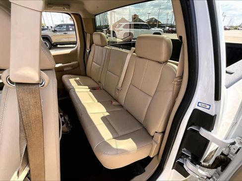 Used 2009 GMC Sierra 1500 SLE w/ Power Pack Plus image 17