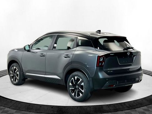 New 2025 Nissan Kicks SV w/ SV Premium Package image 3