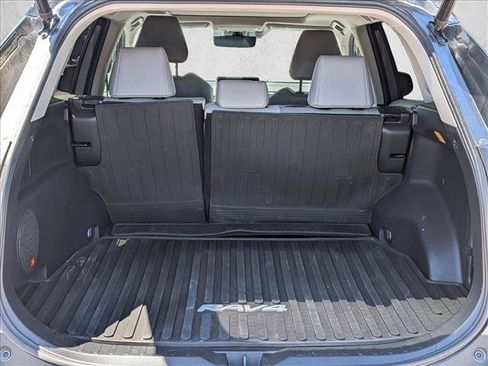 Used 2020 Toyota RAV4 Limited AWD/4WD image 6