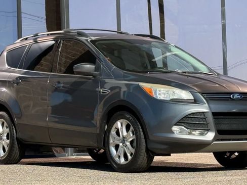Used 2013 Ford Escape SE image 18