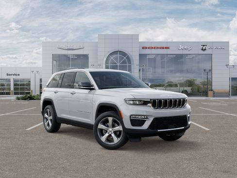 New 2025 Jeep Grand Cherokee Limited w/ Trailer Tow Package image 12