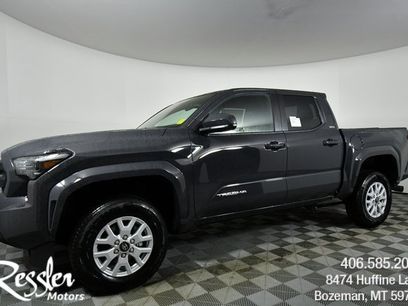 New 2025 Toyota Tacoma SR5