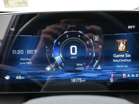 Used 2025 Chevrolet Equinox LT w/ Safety and Technology Package FWD image 13