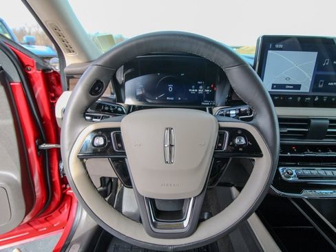 Used 2023 Lincoln Corsair Reserve image 19