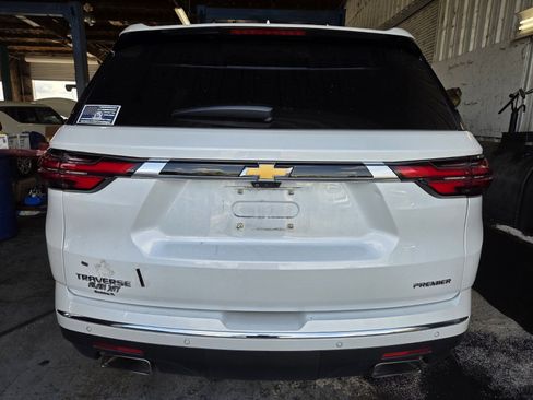 Used 2022 Chevrolet Traverse Premier FWD image 6