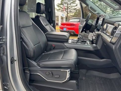 Used 2022 Ford F150 Lariat image 12