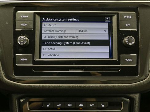 Certified 2022 Volkswagen Tiguan S AWD/4WD image 29