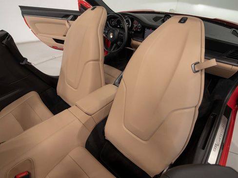 Used 2021 Porsche 911 Carrera S image 51