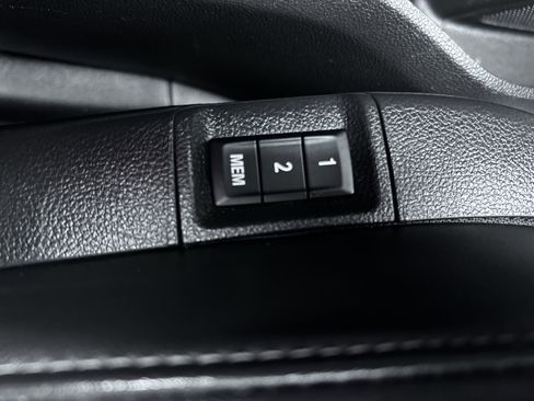 Used 2018 Buick Encore Essence image 17