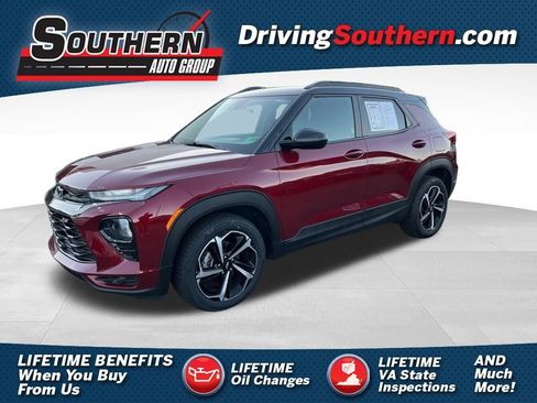 Used 2022 Chevrolet TrailBlazer RS image 1