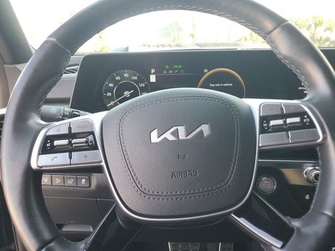 Certified 2024 Kia Telluride SX X-Line AWD/4WD image 22