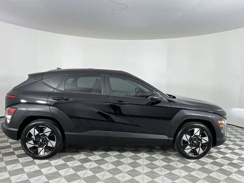 Used 2024 Hyundai Kona SEL image 4