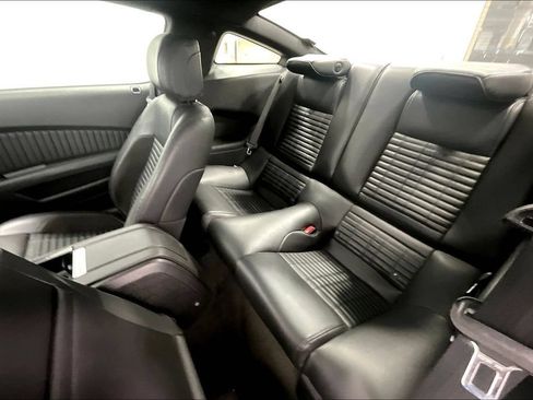 Used 2013 Ford Mustang Shelby GT500 RWD image 23