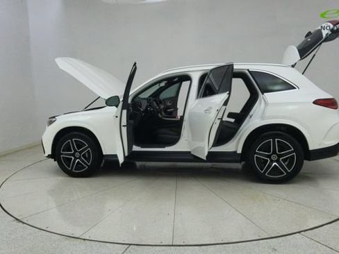 Used 2025 Mercedes-Benz GLC 300 4MATIC image 74