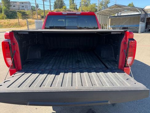 Used 2020 GMC Sierra 1500 Elevation w/ Elevation Value Package AWD/4WD image 22