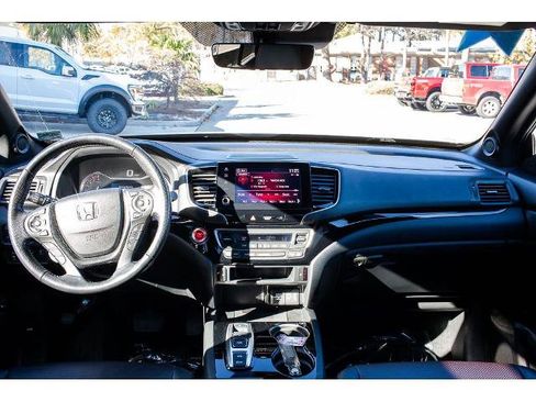 Used 2022 Honda Ridgeline Black Edition image 12