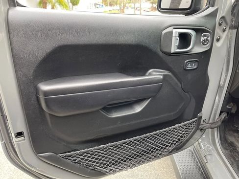 Used 2020 Jeep Wrangler Unlimited Sport S image 15