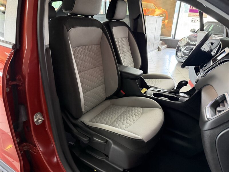 Used 2020 Chevrolet Equinox LS w/ LS Convenience Package AWD/4WD image 26