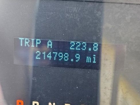 Used 2014 Ford F150 XLT image 19