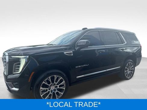 Used 2026 GMC Yukon Denali w/ Sun & Power Step Package AWD/4WD image 5