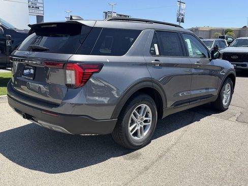 New 2026 Ford Explorer Active w/ Active Comfort Package RWD image 6