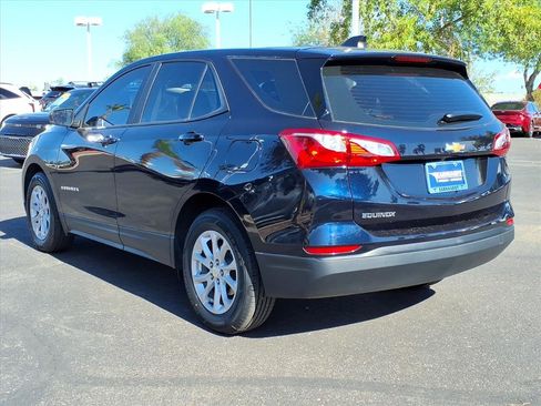 Used 2020 Chevrolet Equinox LS image 3
