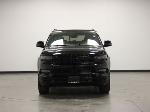 Used 2023 Jeep Grand Wagoneer Series II w/ Quick Order Packagew 28T AWD/4WD image 3