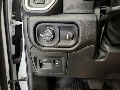 Used 2022 RAM 1500 Big Horn AWD/4WD image 28