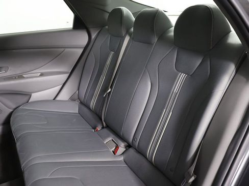 Used 2023 Hyundai Elantra SEL w/ Preferred Accessory Package image 26