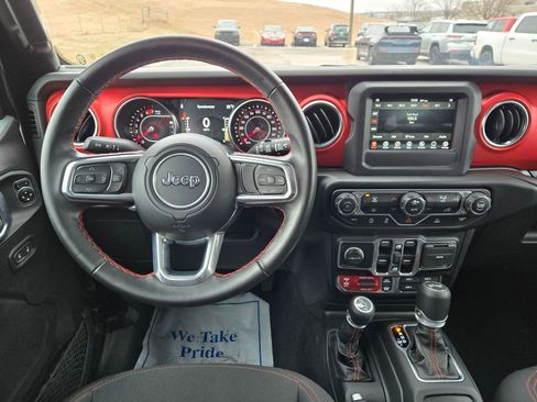 Used 2021 Jeep Wrangler Unlimited Rubicon image 18