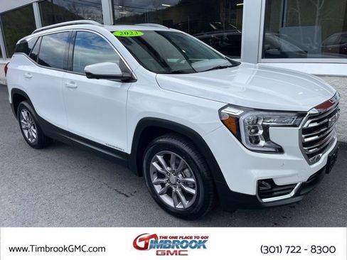 Used 2023 GMC Terrain SLT w/ Tech Package image 1