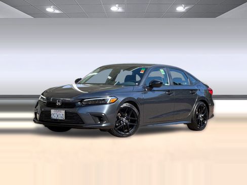 Used 2023 Honda Civic Sport image 2