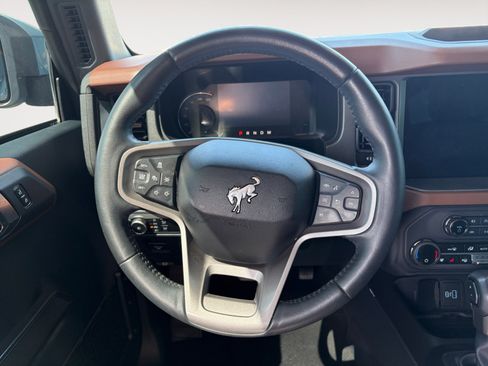 Used 2024 Ford Bronco Outer Banks AWD/4WD image 13