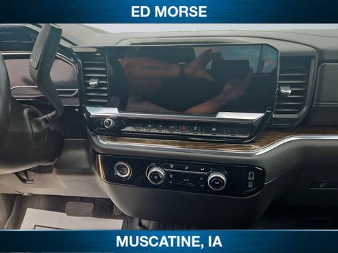 Used 2023 GMC Sierra 1500 SLE w/ Enhanced Capability Package AWD/4WD image 15