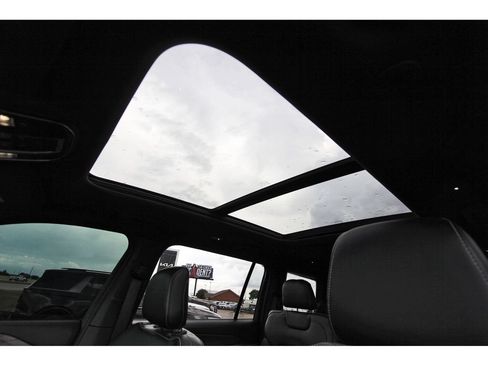 Used 2024 Jeep Grand Cherokee L Limited w/ Black Appearance Package RWD image 34