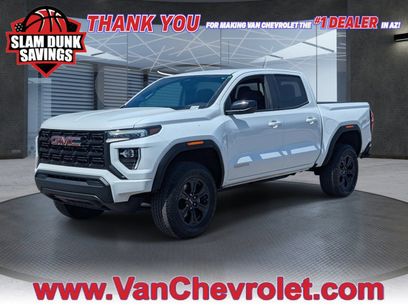 Used 2025 GMC Canyon Elevation