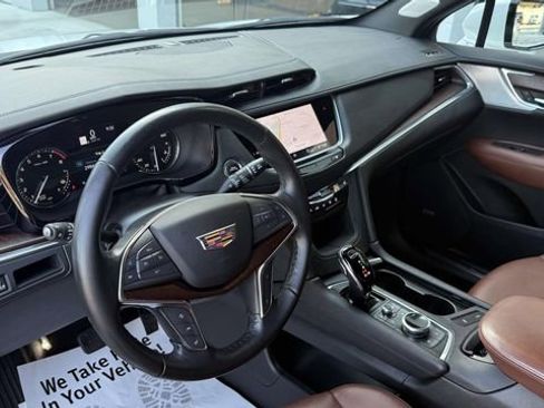 Certified 2023 Cadillac XT5 Premium Luxury AWD/4WD image 19