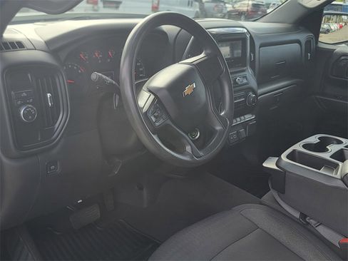Used 2022 Chevrolet Silverado 1500 Custom image 12