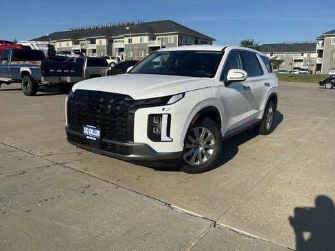 New 2025 Hyundai Palisade SE image 1