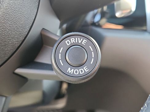 New 2026 Porsche Macan S image 19