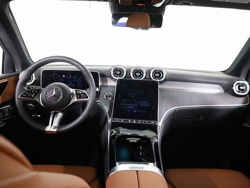 Certified 2026 Mercedes-Benz GLC 300 4MATIC image 37