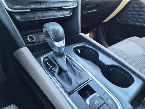 Used 2019 Hyundai Santa Fe SEL FWD image 12
