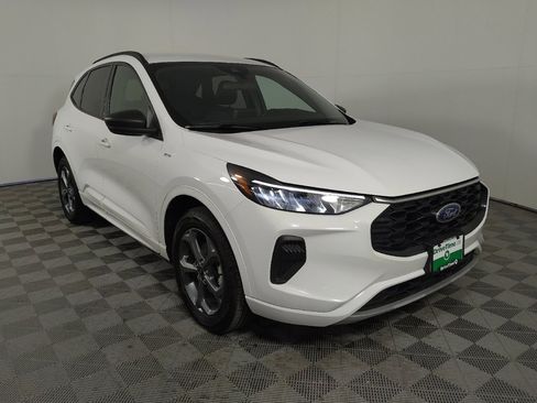 Used 2023 Ford Escape ST-Line AWD/4WD image 13